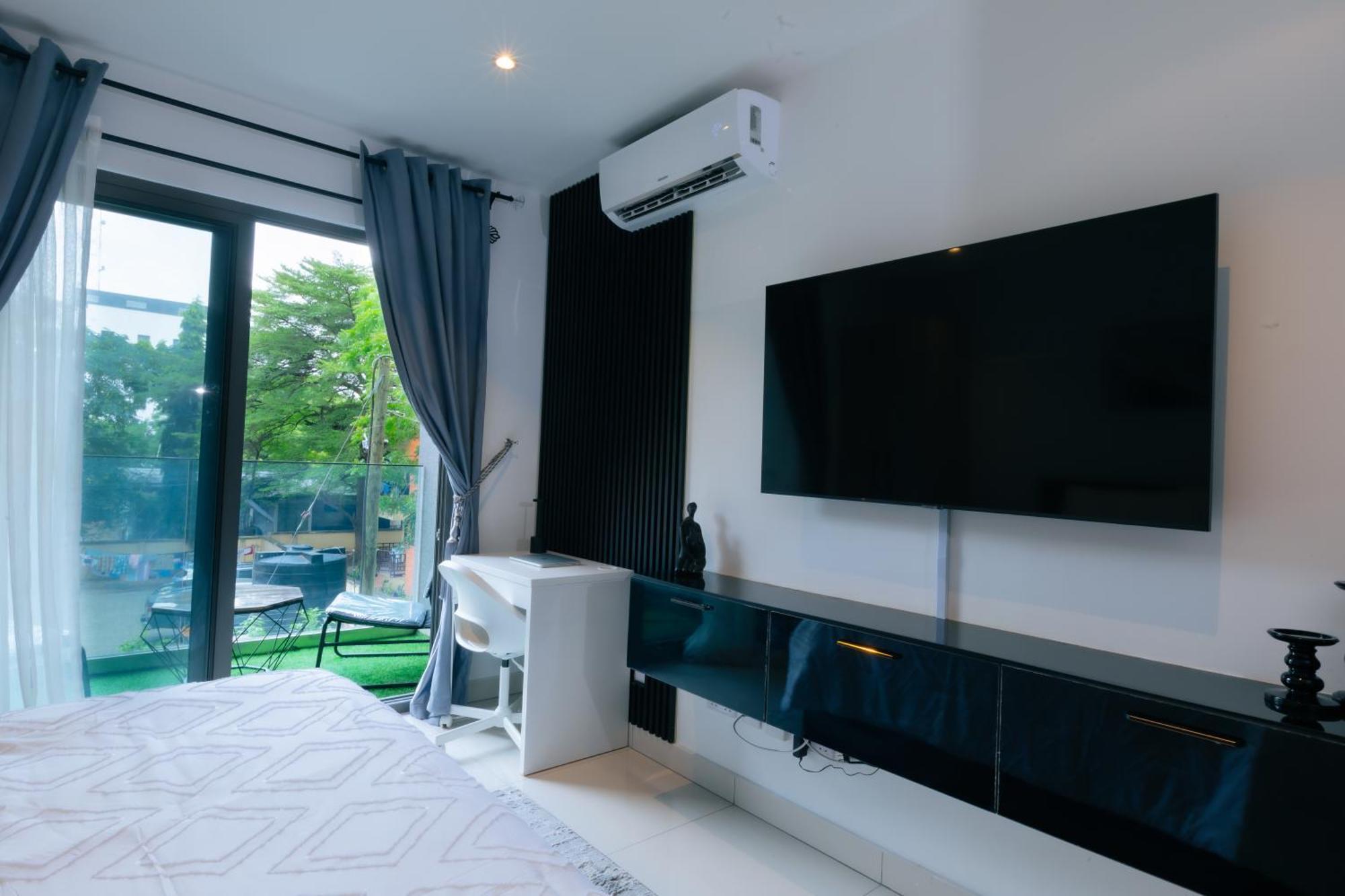 7 Minutes From The Airport - Chic Studio 아크라 외부 사진